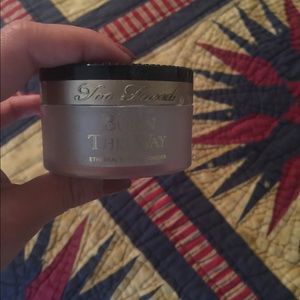 Too faced born this way setting powder